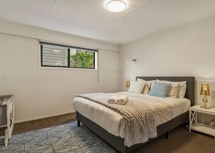 Retreat-spacious 4 Bedroom Vakantiehuis